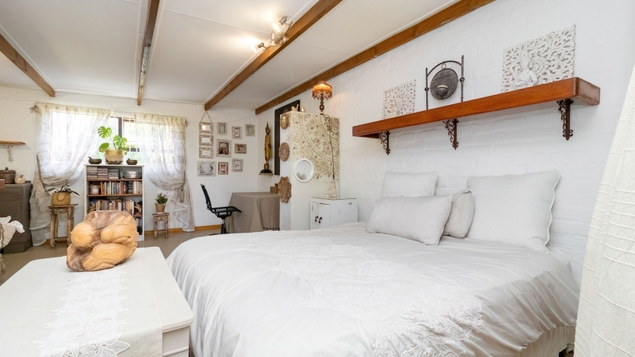 4 Bedroom Property for Sale in Pearly Beach Western Cape